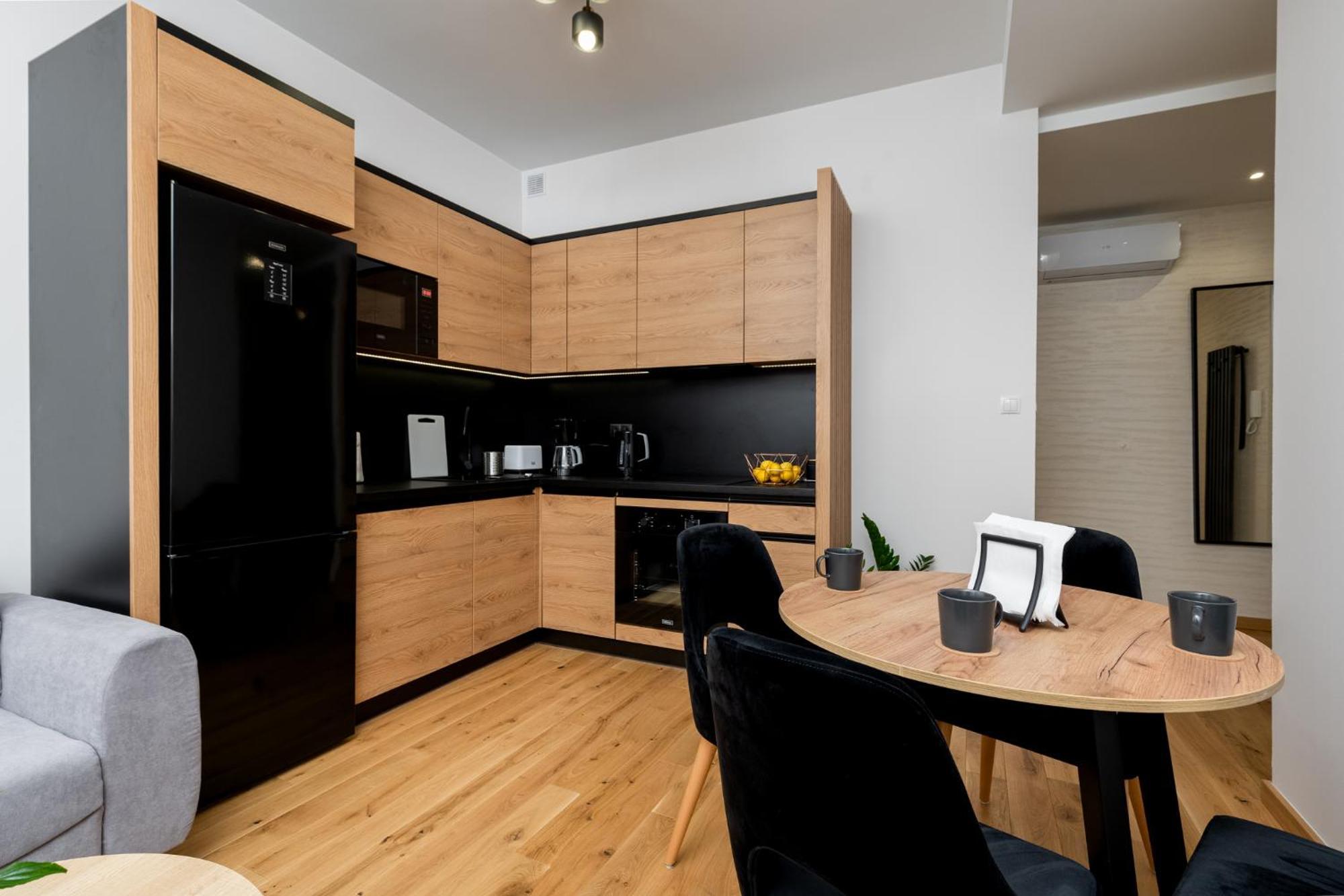 Revesen Premium Apartments — Photos 2
